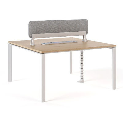 2人用 双面ワークステーション スタッフ デスク ケーブル管理画面 モダンスタイル